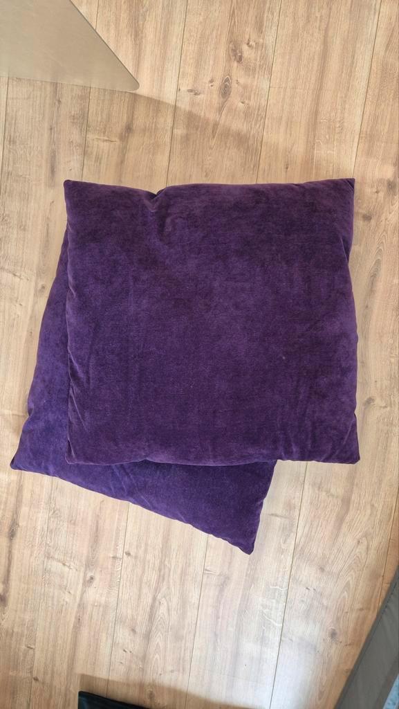 2 sierkussens paars, Huis en Inrichting, Woonaccessoires | Kussens, Zo goed als nieuw, Paars, Vierkant, Ophalen of Verzenden