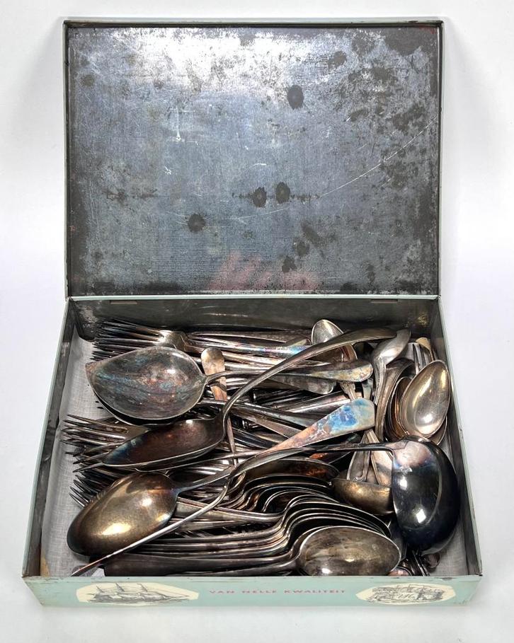967. Van Nelle blik met pleet bestek, midden 20e eeuw, Antiek en Kunst, Antiek | Bestek, Ophalen of Verzenden