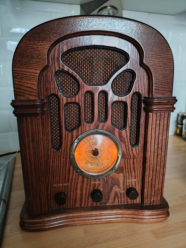 Retro Radio met cassette speler, Audio, Tv en Foto, Radio's, Zo goed als nieuw, Radio, Ophalen of Verzenden