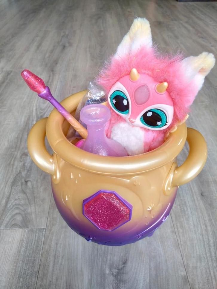 Magic Mixies toverketel - roze, Kinderen en Baby's, Speelgoed | Overig, Zo goed als nieuw, Meisje, Ophalen