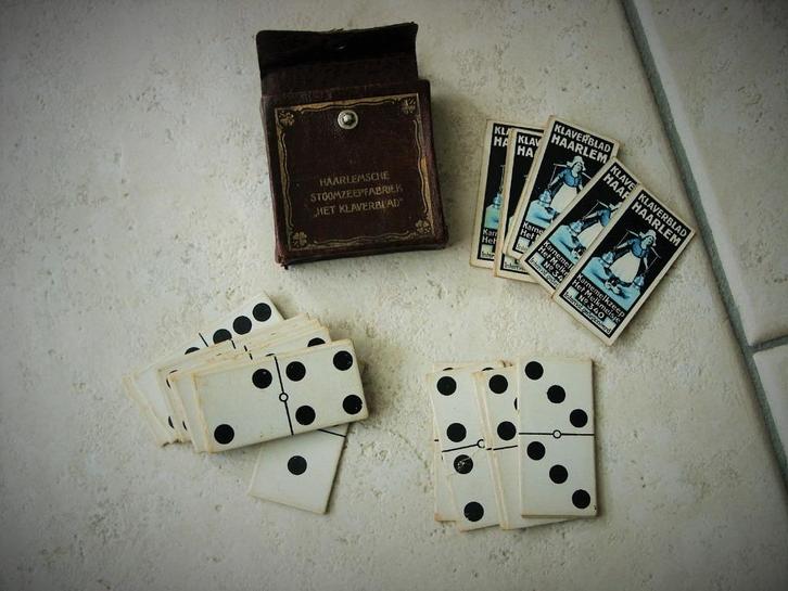 Ant. Dominospel Haarlemsche Stoomzeepfabriek Het Klaverblad, Verzamelen, Merken en Reclamevoorwerpen, Gebruikt, Overige typen