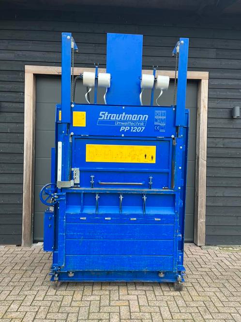 Balenpers | Papierpers | Strautmann PP1208 | 58 ton, Doe-het-zelf en Verbouw, Gereedschap | Overige machines, Ophalen of Verzenden