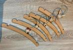 29 Baby kledinghangers met dieren, Ophalen of Verzenden, Zo goed als nieuw, Hout, Kinderen