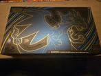 Mega Charizard X ex UPC Accessoires zonder packs, Ophalen of Verzenden, Zo goed als nieuw, Overige typen