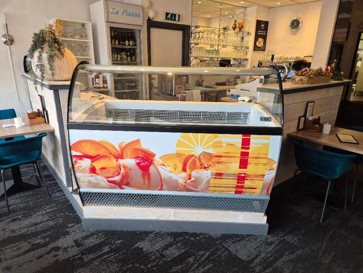 Ijsvitrine Merk ISABELLA, Zakelijke goederen, Horeca | Overige, Ophalen