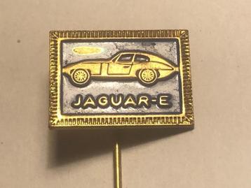 Metalen JAGUAR E-TYPE AUTOMODEL Speld (Blauw/Messingkleur). beschikbaar voor biedingen