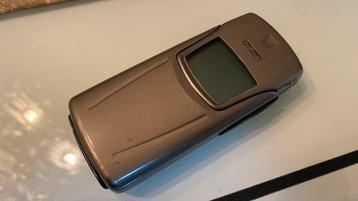 Nokia 8910i beschikbaar voor biedingen
