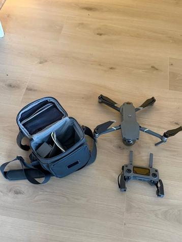 DJI Mavic 2 Zoom + 3 accu’s + Controller + Tas (met schade) beschikbaar voor biedingen