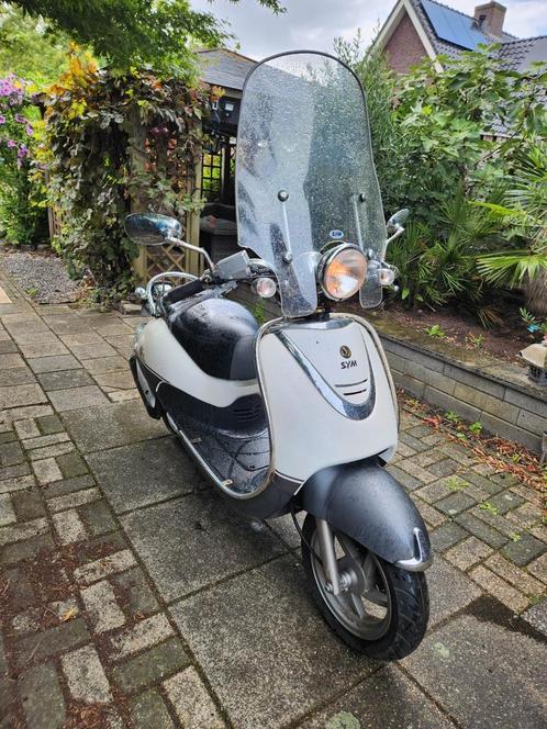 Sym Allo BROM 2012 5000km! scooter/brommer retro vespa riva, Fietsen en Brommers, Scooters | SYM, Gebruikt, Allo, Ophalen