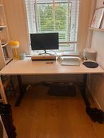 IKEA zit/sta bureau TROTTEN, Huis en Inrichting, Bureaus, Ophalen, Zo goed als nieuw