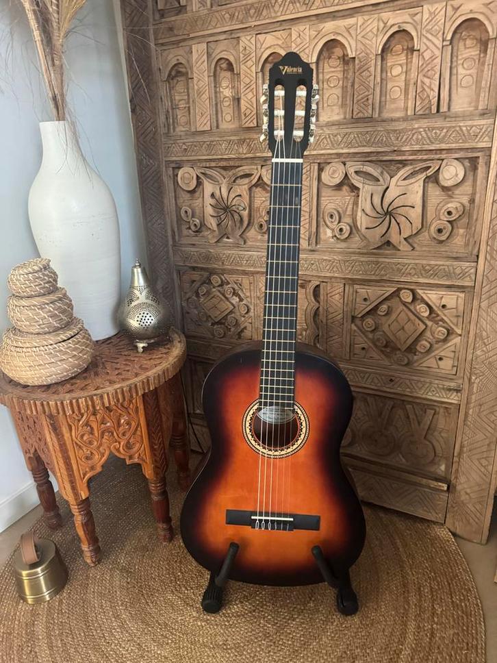 Valencia VC204esb Akoestische Gitaar - Zo Goed Als Nieuw!, Muziek en Instrumenten, Snaarinstrumenten | Gitaren | Akoestisch, Zo goed als nieuw