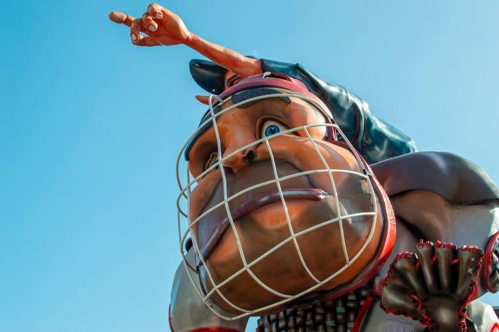 Grote carnavalspop honkbal/catcher, Hobby en Vrije tijd, Feestartikelen, Gebruikt, Feestartikel, Carnaval, Ophalen of Verzenden