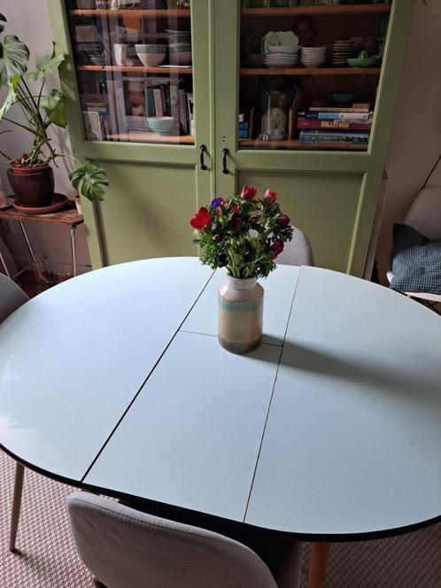 Formica uitschuifbare eettafel met houten onderstel, Huis en Inrichting, Tafels | Eettafels, Gebruikt, 50 tot 100 cm, 100 tot 150 cm