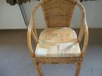 Rieten stoeltje met kussentje z.g.a.n., Huis en Inrichting, Stoelen, Ophalen, Gebruikt, Bruin, Riet of Rotan