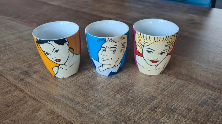 3 koffiekopjes Luc Verschuuren Comic style, Huis en Inrichting, Keuken | Servies, Gebruikt, Kop(pen) en/of Schotel(s), Overige stijlen