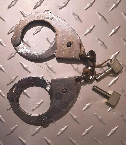 Hiatt handboeien staal, Verzamelen, Militaria | Algemeen, Overige soorten, Overige typen, Engeland, Ophalen of Verzenden