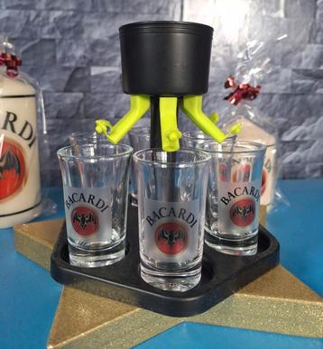 Bacardi shotjes dispenser.  beschikbaar voor biedingen