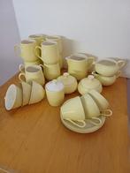 Petrus Regout ,wit geel servies, Antiek en Kunst, Antiek | Servies compleet, Ophalen of Verzenden