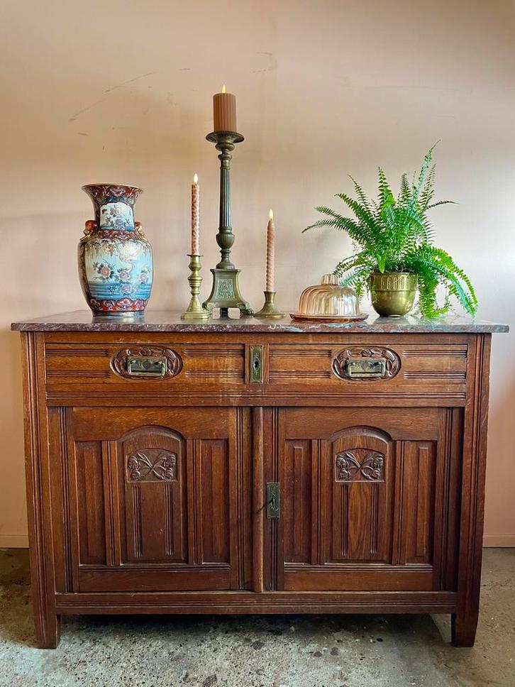Vintage houten commode met roodbruin marmeren blad, Huis en Inrichting, Kasten | Overige, Gebruikt, Ophalen