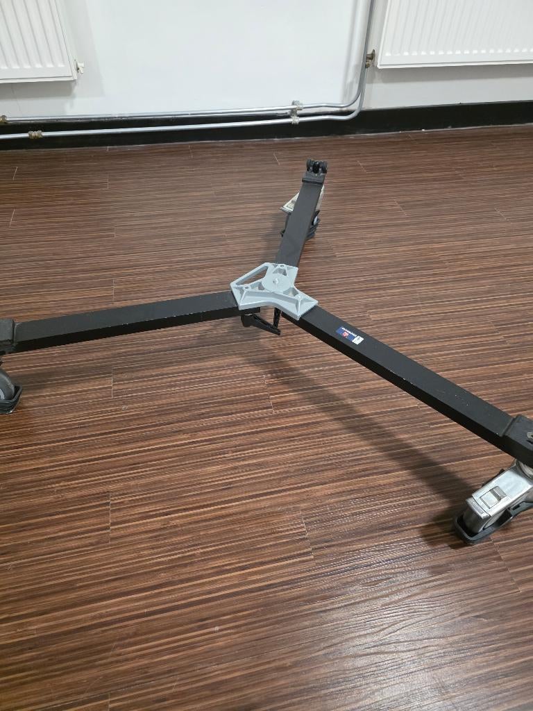 Manfrotto heavy duty Dolly 114 mv tripod nw prijs 699, Ophalen of Verzenden, Gebruikt, Minder dan 150 cm, Driepoot