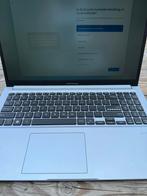 Asus vivobook 2024, Ophalen, Zo goed als nieuw