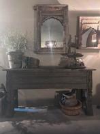 Unieke stoere mooi vewerkte sidetable uit India, Ophalen