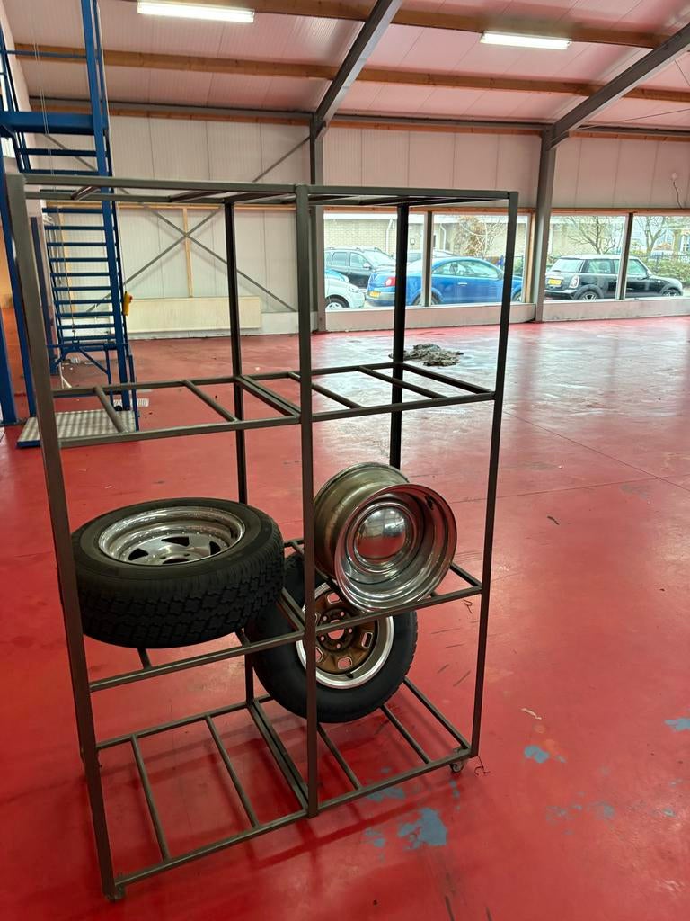Verrijdbare rek voor auto wielen, Ophalen of Verzenden