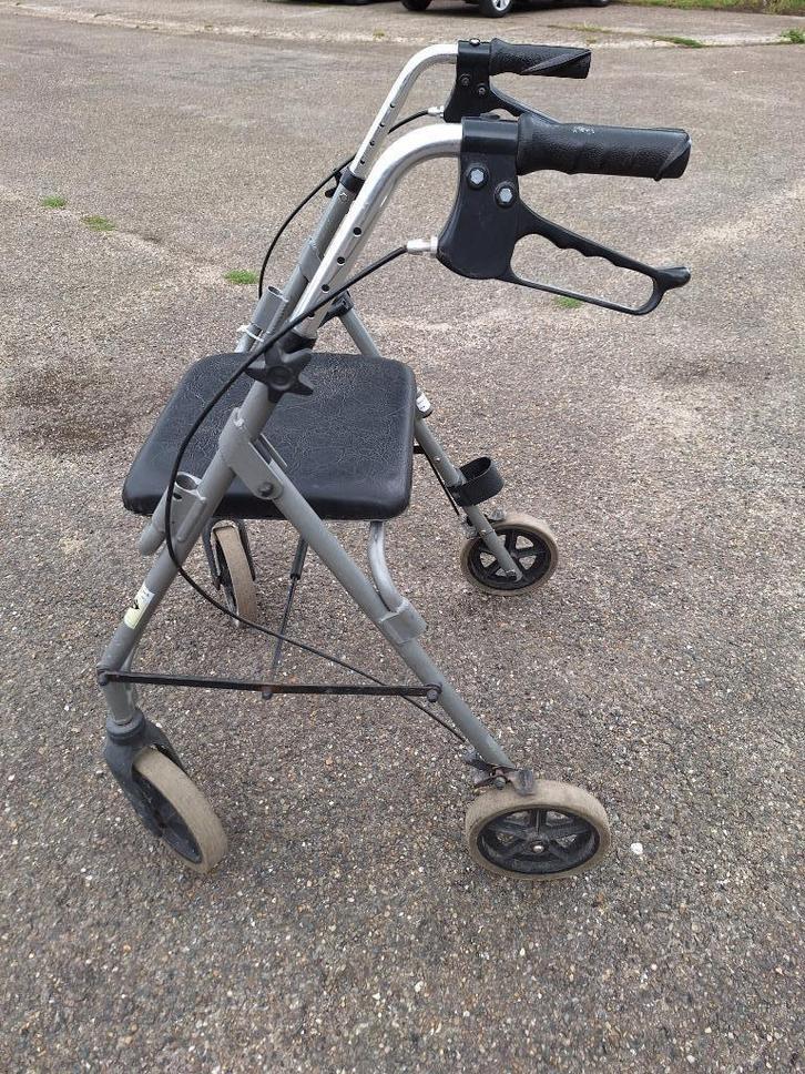 rollator, Diversen, Rollators, Zo goed als nieuw, Lichtgewicht, Opvouwbaar, Ophalen