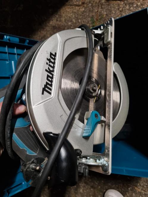 Makita Circelzaag in box, geen uitdaging mee, Doe-het-zelf en Verbouw, Gereedschap | Zaagmachines, Zo goed als nieuw, Cirkelzaag