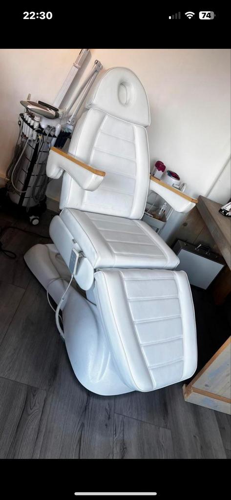 Behandelstoel Elektrisch Lux 3 Motoren, Diensten en Vakmensen, Schoonheidsspecialisten | Overige, Huidbehandeling, Massage, Ontharing