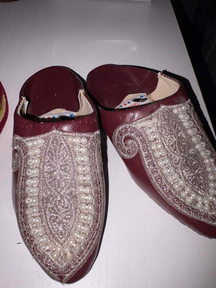 Bel3aat schoentjes - Tahara/Besnijdenis, Kleding | Dames, Schoenen, Gedragen, Pantoffels of Sloffen, Rood, Ophalen of Verzenden