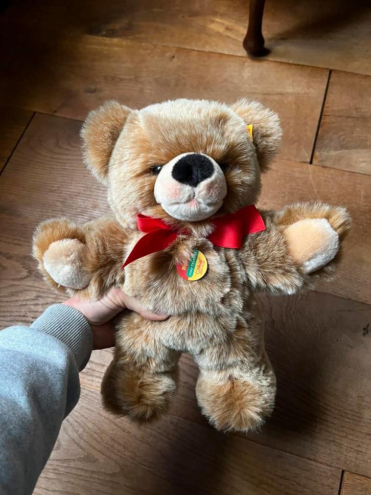 Steiff beer Bobby, Verzamelen, Beren en Cherished Teddies, Zo goed als nieuw, Stoffen beer, Steiff, Ophalen of Verzenden