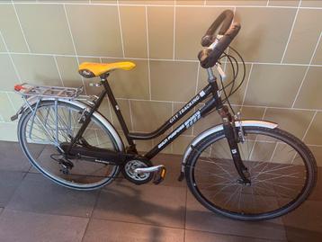 Een mooie fiets te koop  beschikbaar voor biedingen