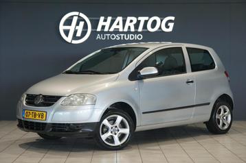 Volkswagen Fox 1.4 Trendline + LMV / ELEKTRISCHE RAMEN beschikbaar voor biedingen