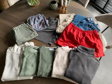 Pakket jongens kleding maat S / M beschikbaar voor biedingen
