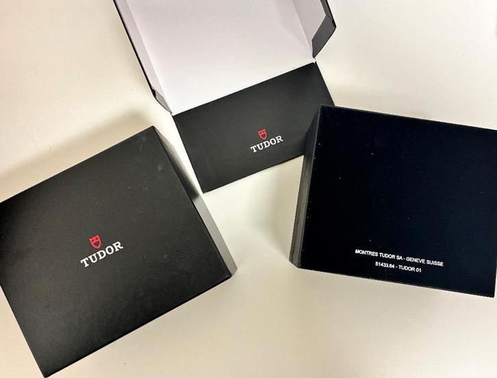 Tudor doos, Sieraden, Tassen en Uiterlijk, Horloges | Heren, Nieuw, Polshorloge, Overige merken, Staal, Ophalen of Verzenden