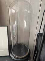 Antieke glazen stolp zwart onderbord 44cm hoog, Ophalen