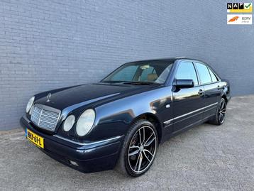 Mercedes-Benz E-klasse 280 Classic|SCHUIFDAK|AIRCO|AUT|RIJD  beschikbaar voor biedingen