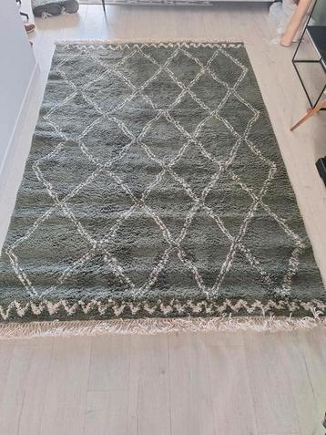 Mooi hoogpolig tapijt olijfgroen  290 x 200 beschikbaar voor biedingen