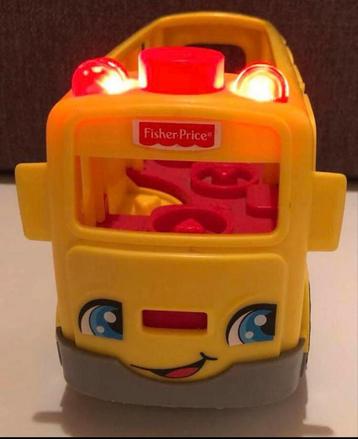 Little people grote gele schoolbus met licht en geluid. beschikbaar voor biedingen