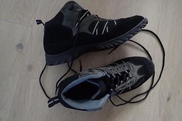 Hoge fietsschoenen van merk Agu, maat 44 beschikbaar voor biedingen
