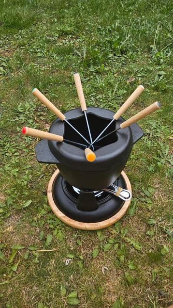 Complete Fondueset - Alles Inbegrepen! beschikbaar voor biedingen