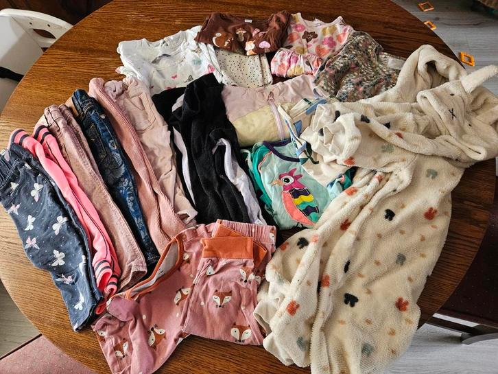 Meisjes kledingpakket maat 74/80, Kinderen en Baby's, Babykleding | Baby-kledingpakketten, Gebruikt, Maat 74, Ophalen