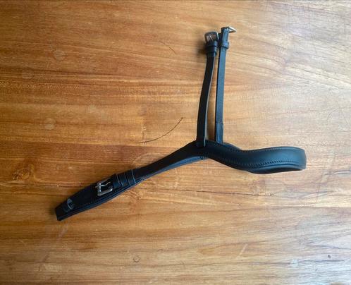 Anatomische neusriem Claridge house maat cob zwart, Dieren en Toebehoren, Paarden en Pony's | Hoofdstellen en Tuigage, Nieuw, Dressuur