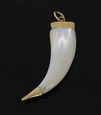 Unieke 18k gouden parelmoer ketting hanger in tand vorm, Ophalen of Verzenden, Goud, Hanger, Met edelsteen