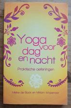 M. de Bock / M. Wapenaar, Yoga voor dag en nacht, Ophalen of Verzenden, Gelezen, Meditatie of Yoga, Instructieboek