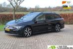 Volkswagen Golf Variant 1.5 eTSI R-Line Business+ PANO TREKH, Auto's, 1325 kg, 4 cilinders, Zwart, Adaptive Cruise Control