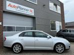 Volkswagen Jetta 1.4 TSI Comfortline! Clima! Cruise! Nwe APK, Voorwielaandrijving, Stof, 680 kg, 4 cilinders