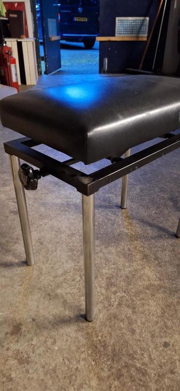piano kruk/bank beschikbaar voor biedingen