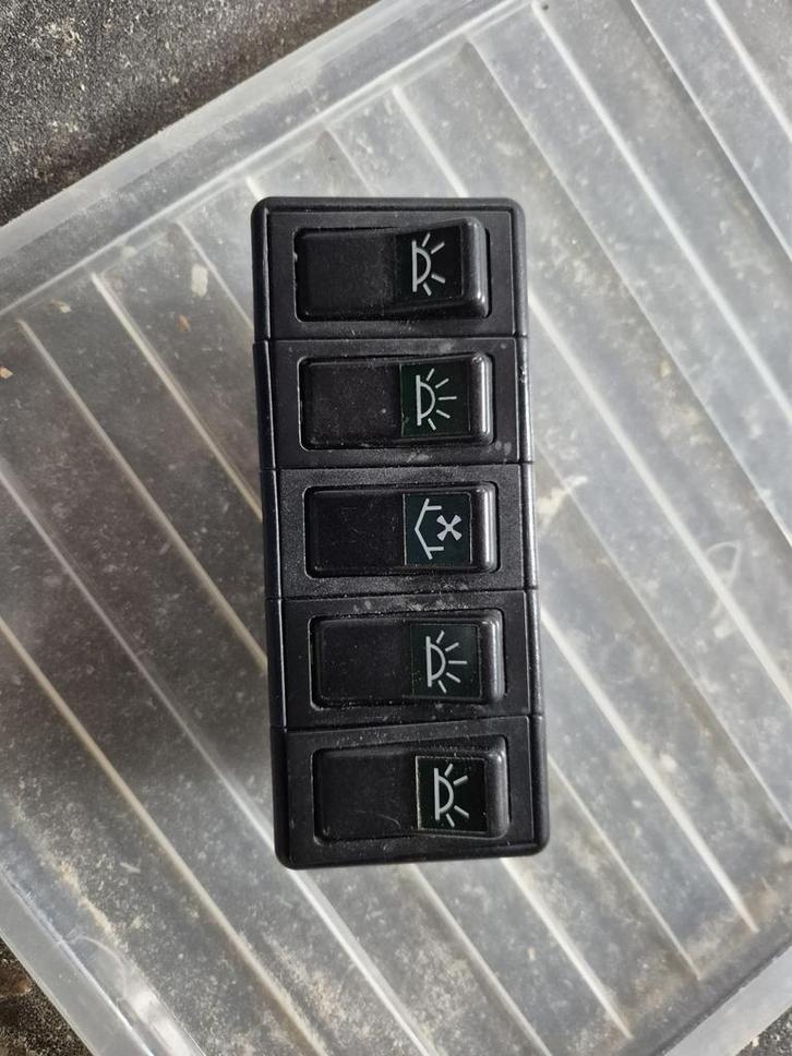 Camper schakelaars - Diverse functies, Caravans en Kamperen, Camper-accessoires, Gebruikt, Ophalen of Verzenden